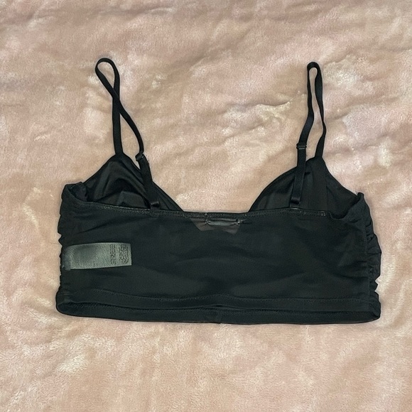 Ultra Cropped Garage Top ♡ Size XS - Picture 2 of 3